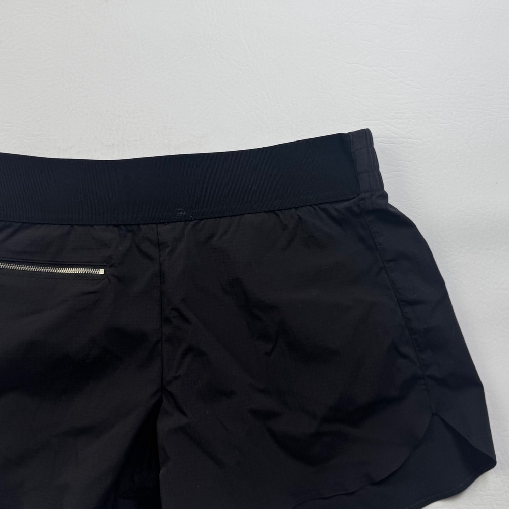 Athleta Trekkie Shorts Black Ripstop Hiking Travel Zip Pockets 291730 Size 4 - Picture 10 of 16